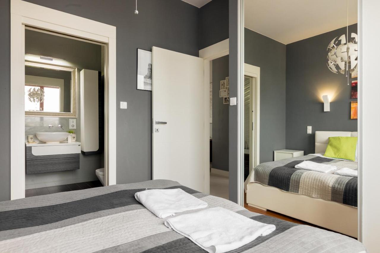 Hlonda Deluxe Apartment With Terrace Варшава Экстерьер фото