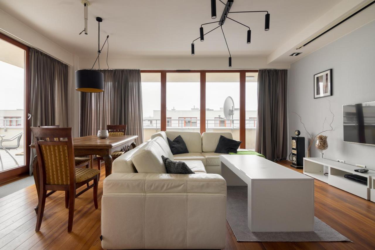 Hlonda Deluxe Apartment With Terrace Варшава Экстерьер фото