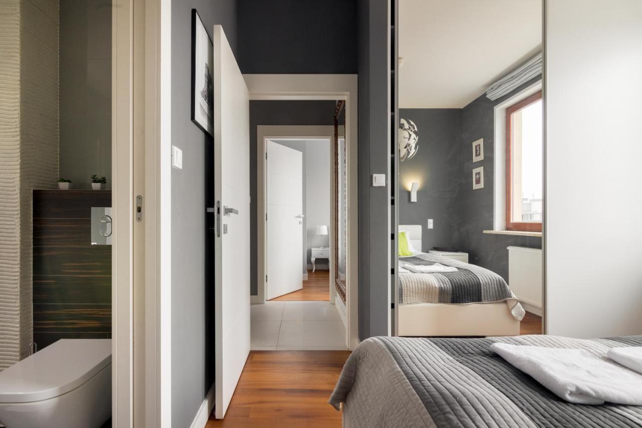 Hlonda Deluxe Apartment With Terrace Варшава Экстерьер фото