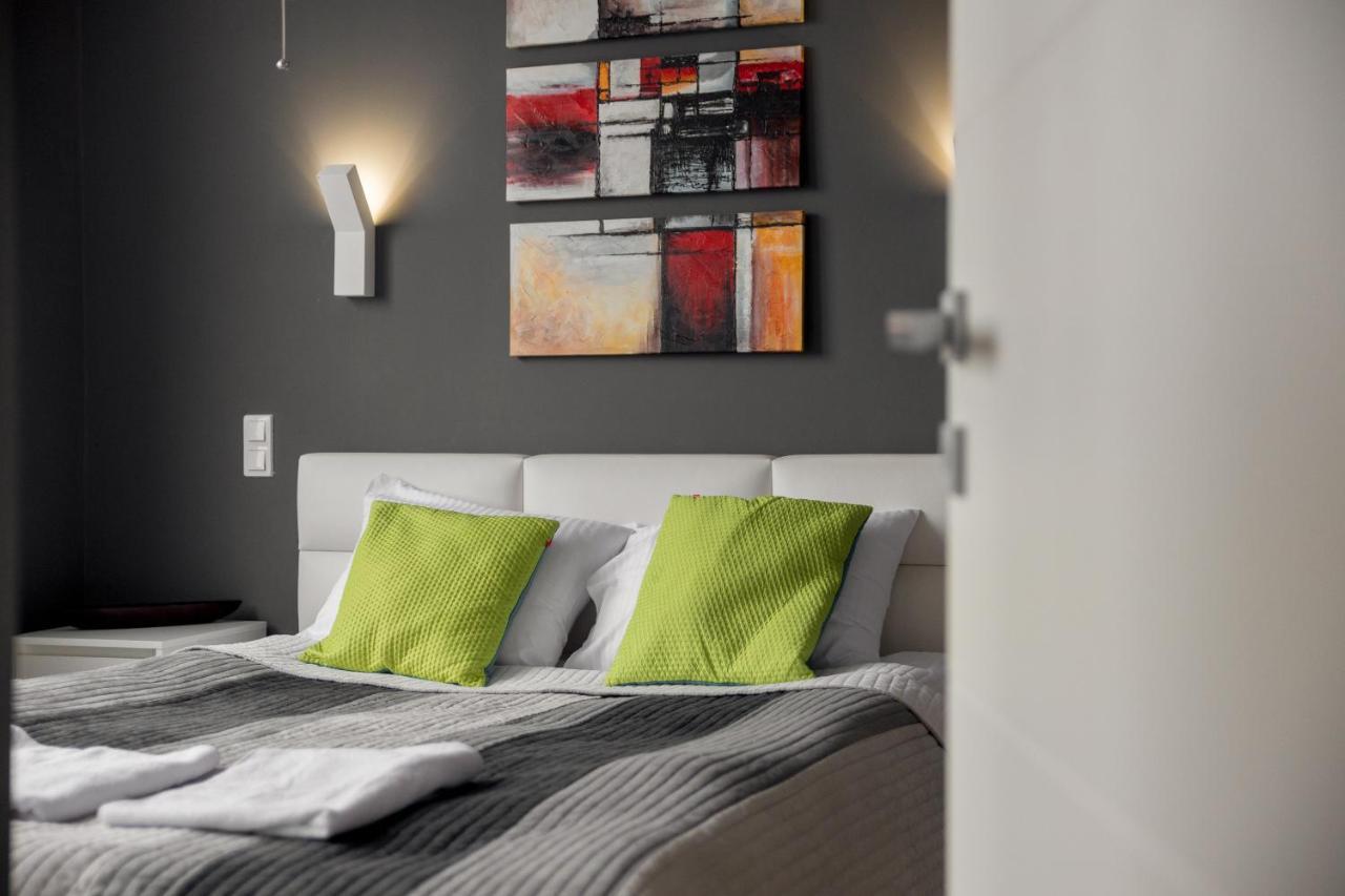 Hlonda Deluxe Apartment With Terrace Варшава Экстерьер фото